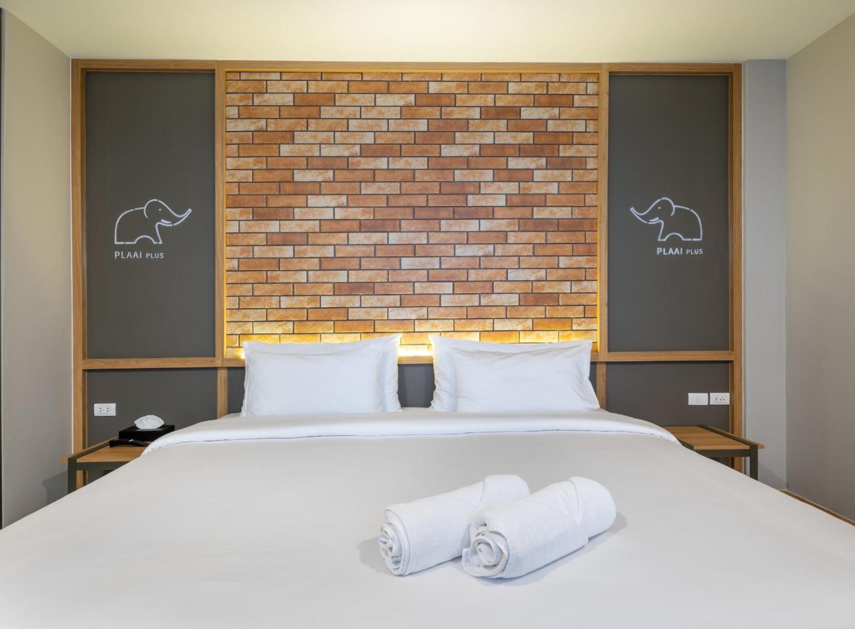 Hotel Plaai 3*