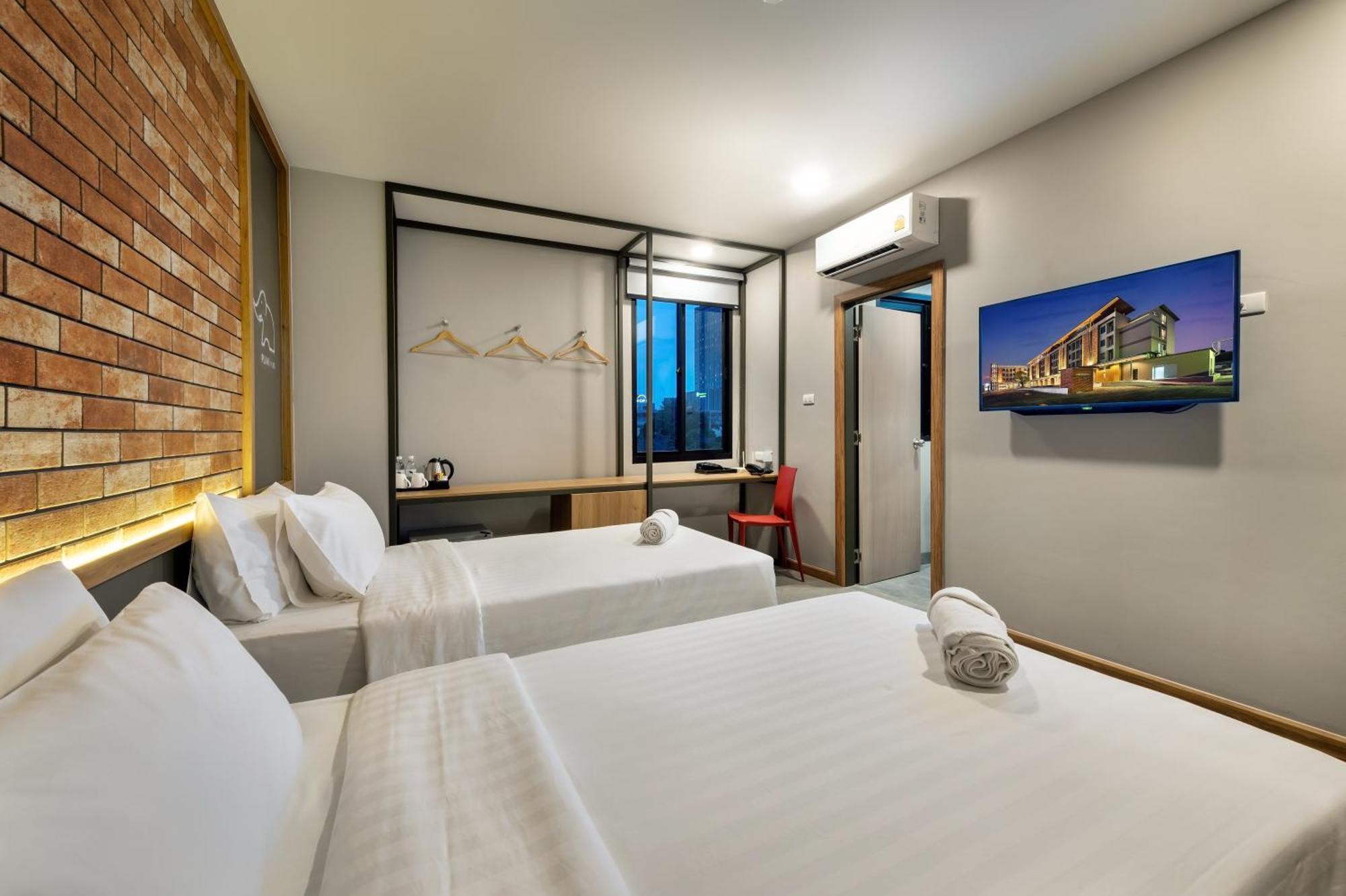 Plaai Hotel 3*